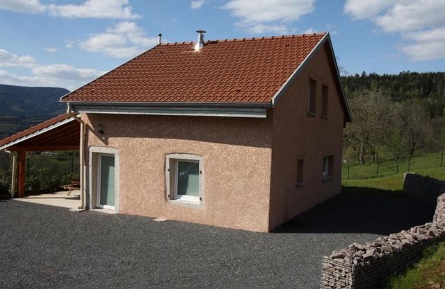 Gîte pour 4 avec terrasse couverte, parking privé et animaux acceptés - FR-1-589-367