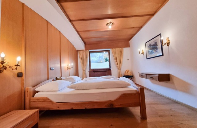 Günstiges 8er Apartment in Zell am Ziller, Skibus 50m - zum Skigebiet 5 Minuten!
