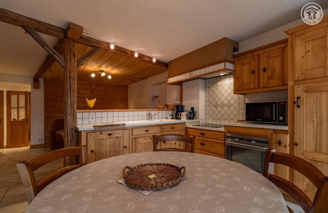 Gîte de Charme à 2km des Pistes de Bisanne 1500 Relié au Vaste Domaine Skiable de L'espace Diamant