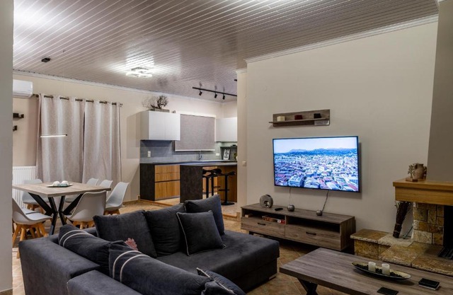 G.R luxury apartment
