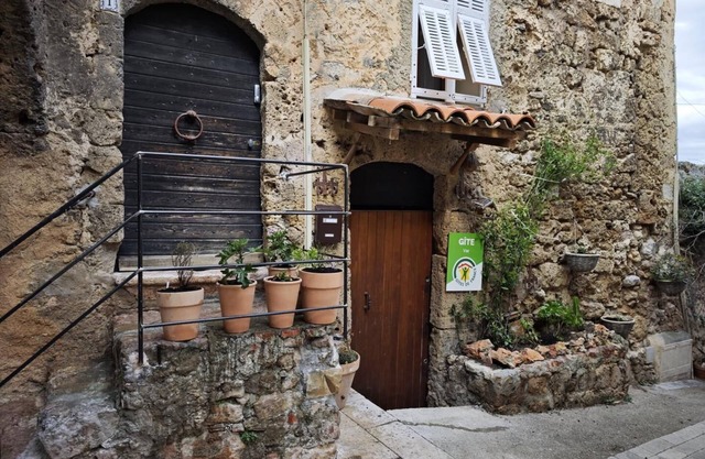 G3217 - VILLECROZE - Cottage