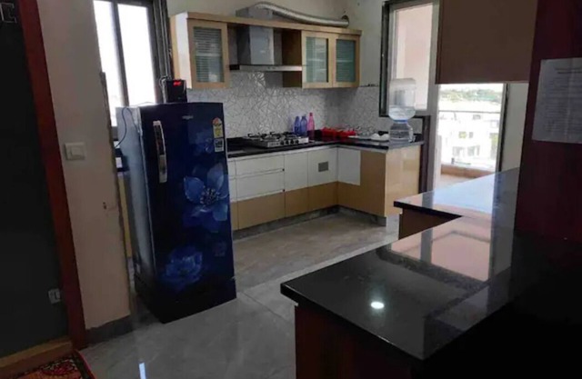 Gachibowli*5TV*FreeWIFI,MaidServi,RO Water*Sleep12