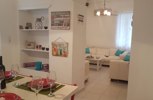 Gala Home Traditional house