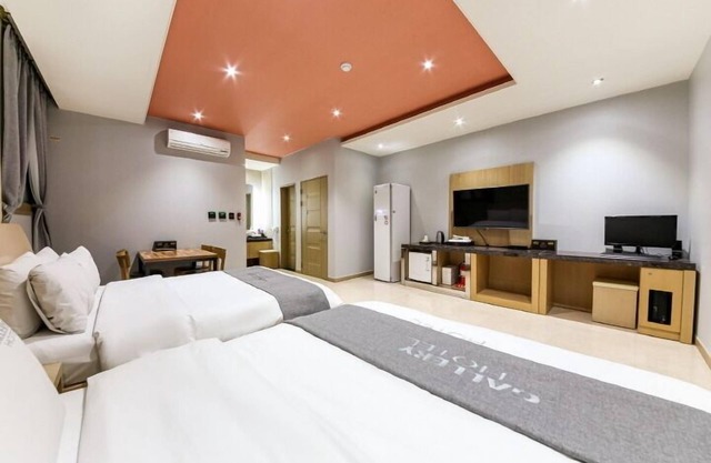 Gallery Hotel