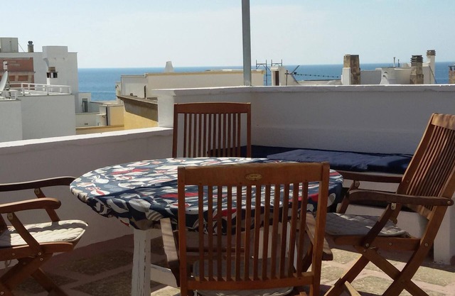 Gallipoli, sleeps 4, walking beach, sea view terrace.