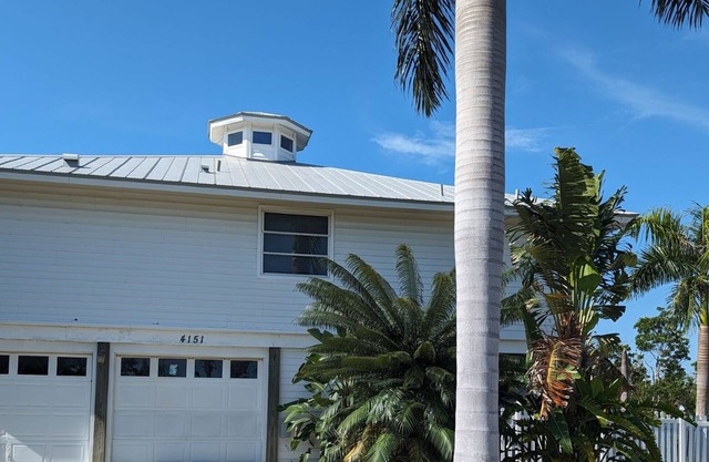 Galt Island Escape ✨ Family-Friendly waterfront 2BR/2BA with Pool & Boat Lift