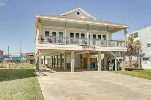 Galveston Home with Outdoor Shower Steps to Beach!