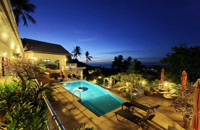 GANESHA 2 bedrooms SEAVIEW apartment POOL +JACUZZI