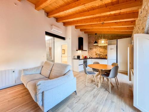 Ganganell Àtic Apartamento con terraza en Besalú