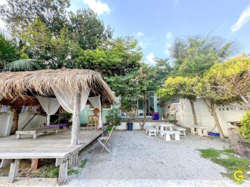 GAO Sailor Mezz Beachfront