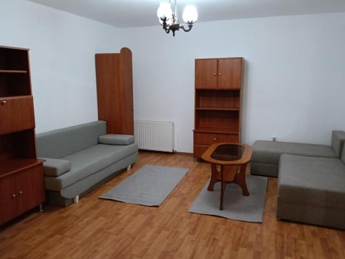 Gara mare 2 camere
