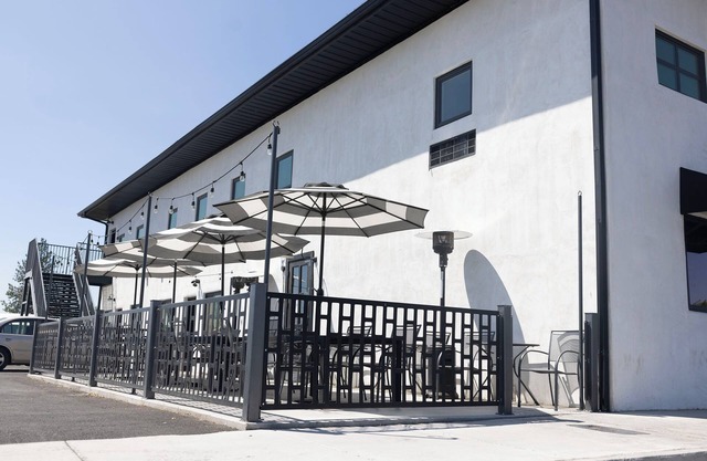 Gard Public House Inn & Restaurant