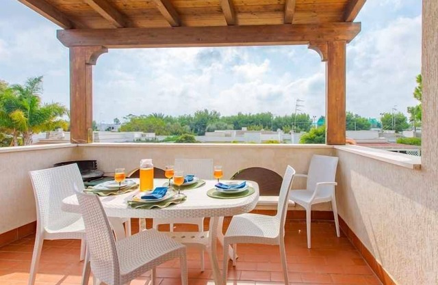 Garden - 2 terraces - parking space - 100 m sea - wifi - Dishwasher