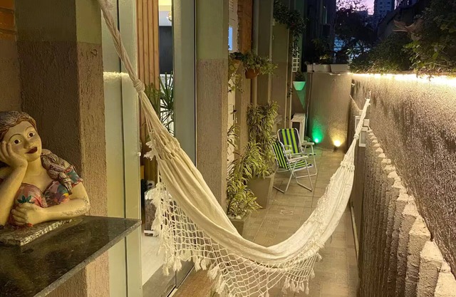Garden Apartment Windmills