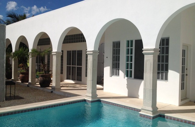 Garden Apartment in Casa Solana Beachfront House