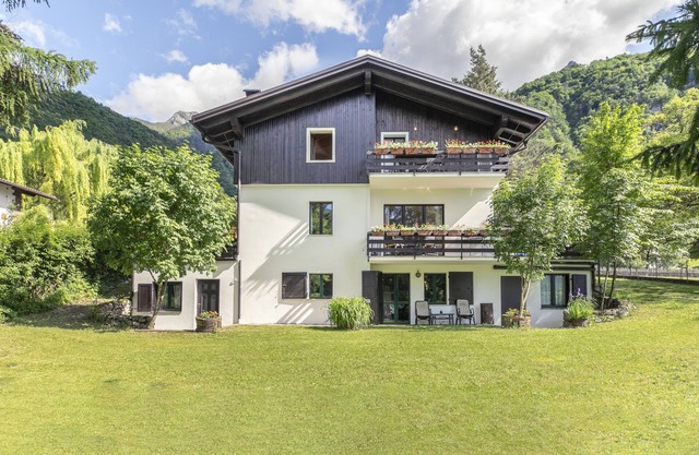 Garden Apartment Relax
