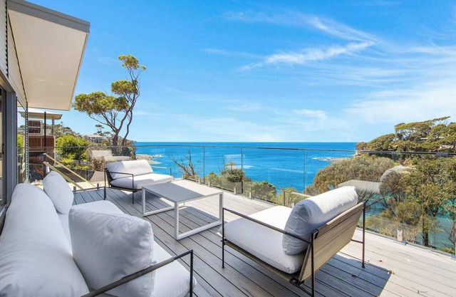 Garden Bay Retreat | Beach Access & Water Views