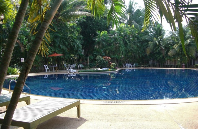 Garden Beach Villa D15 by the garden to the beach