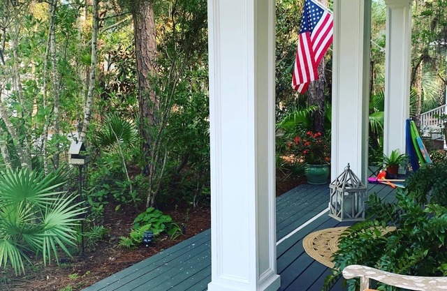 Garden Grove Cottage in Old Seagrove Beach in the heart of 30-A