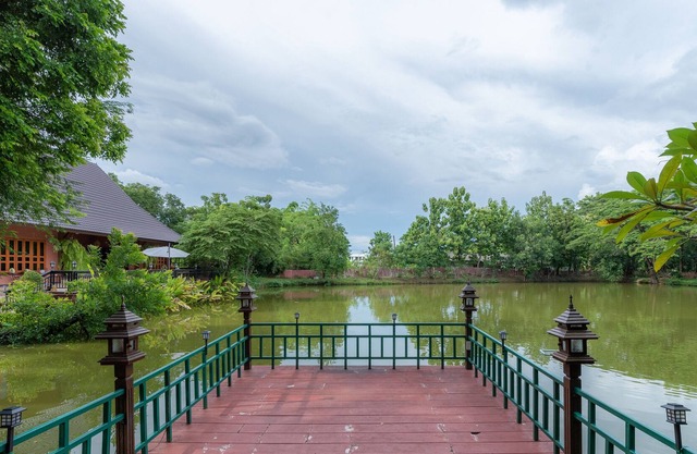 Garden House Stay With Big pond in San Kamphaeng