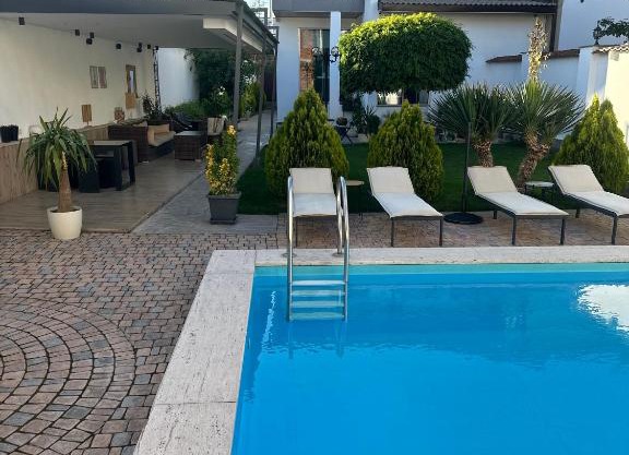 Garden Lounge Hotel