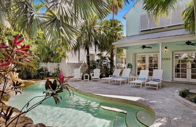 *GARDEN OF EMMA @ THE ANNEX* Private Home & Pool + LAST KEY SERVICES…