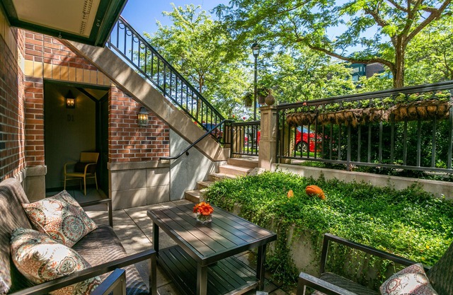 Garden Patio Suite