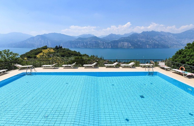 Garden Residence Malcesine Lake View Apartment 15