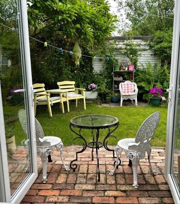 Garden Snug
