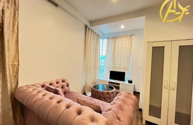 Garden Suite by A Legacy Group Hotel - Garden Lake View
