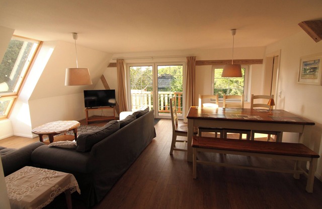 Garden view apartment in the farmhouse, large balcony in quiet nature 5min to the Schlei