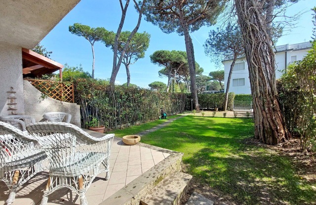 Garden, WiFI, A/C, 650m from the sea, bicycles
