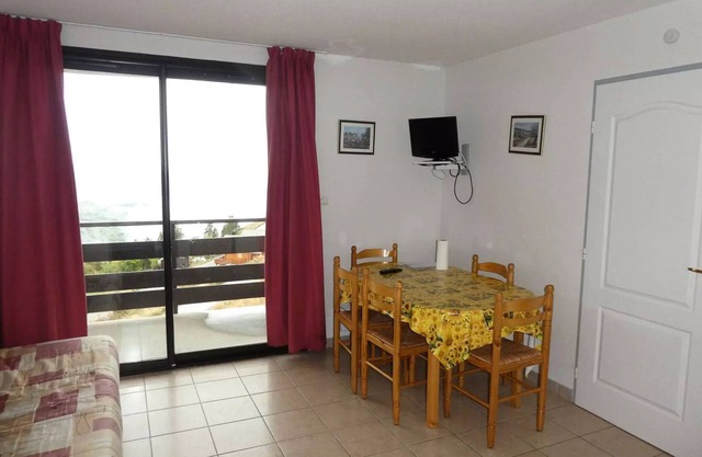 Gardette Residence - Apartment 2 for 6 people close to Place in Réallon