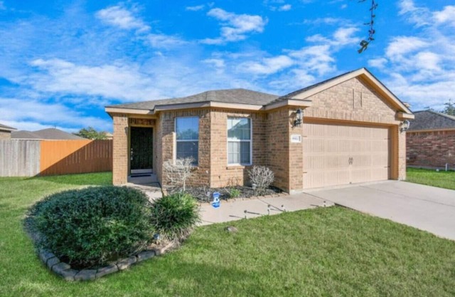 Garnet: Beautiful Gated Rental | Handicap Accessible