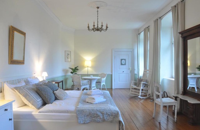 Gartenzimmer im Schloss Neuhausen