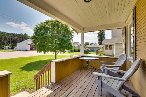 Gas Grill and Porch Rural Hixton Vacation Home!