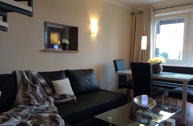 Gas, water, WLAN free of charge - renovated house with garden, dog welcome,