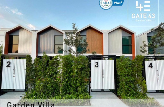 Gate43 Garden Villa