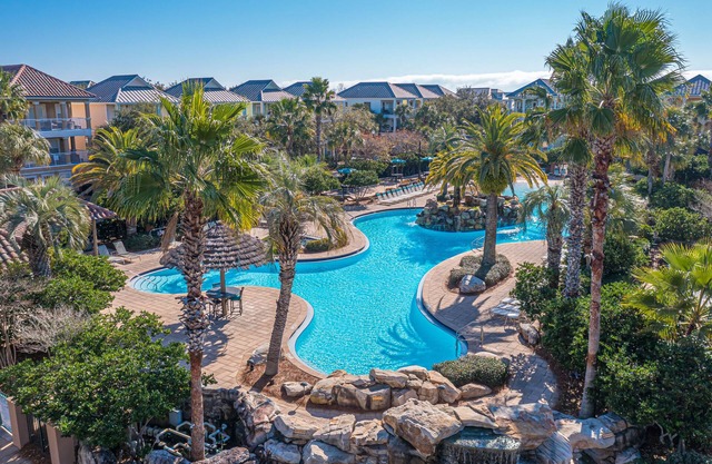 Gated Community ~ Lagoon Style Pool ~ Pet Friendly