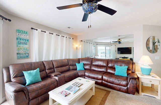 Gated golf resort condo with balcony, AC, deck, WiFi, volleyball, & tennis