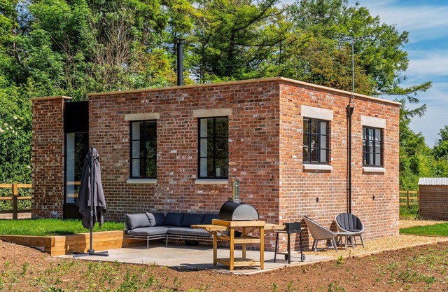 Gatehouse - One Bedroom House, Sleeps 2