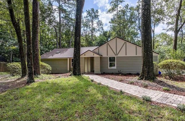 Gator Pool and Hot Tub House -1.5 miles to Stadium