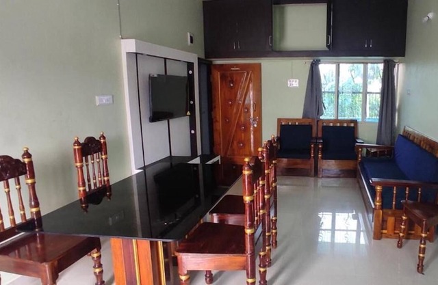 Gaur Homestay Deluxe AC Suite