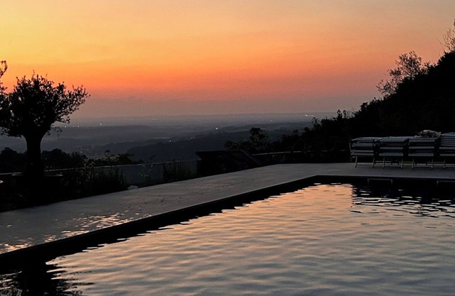 Gavi - Renovated, beautiful former winery with great views!