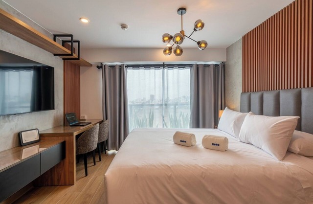 Geko | Orum Loft w/balcony overlooking the sea