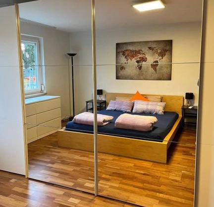 Gemütliche 3 Zimmer Wohnung mit großzügiger Terrasse im Grünen