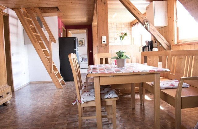 Gemütliche 95qm Ferienwohnung mit kostenfreiem Parken und WLAN