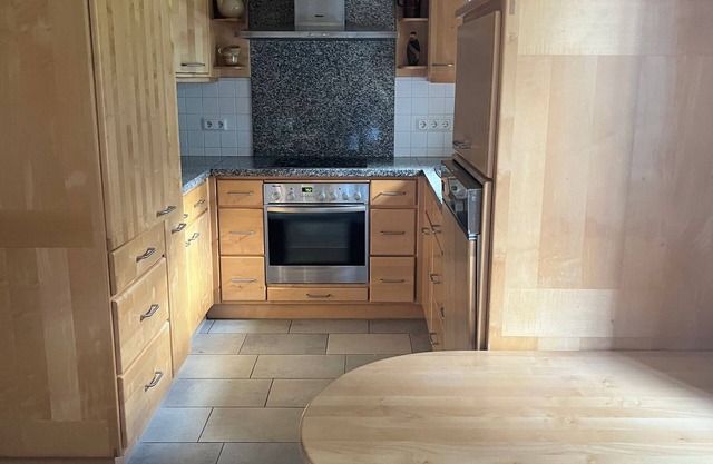 Gemütliche Ferienwohnung mit Wintergarten und Terrasse für Ruhige Urlaub