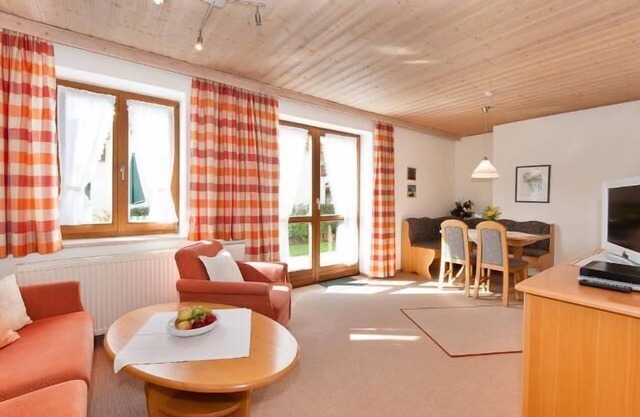 Gemütliche Ferienwohnung Stefanie mit Terrasse