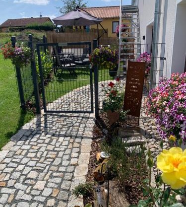 Gemütliche Ferienwohnung in idyllischer Lage-auf dem Land